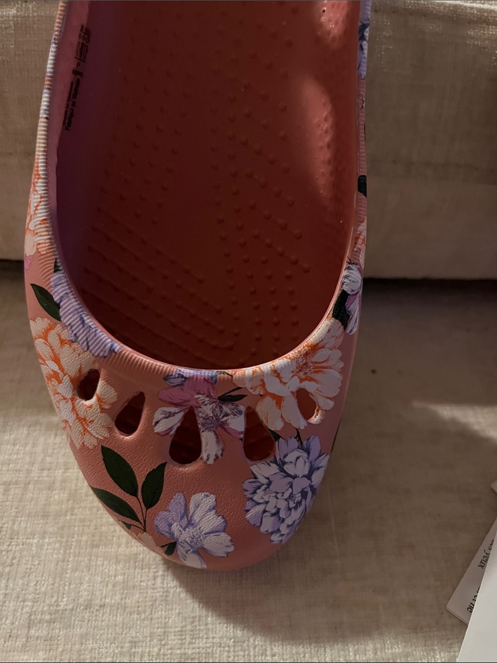 CROCS Women's Dusty Rose Floral Slip-On Flats - Picture 3 of 11
